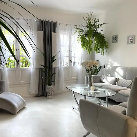 Away From Appartement Marbella