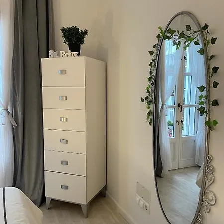 Away From Apartamento